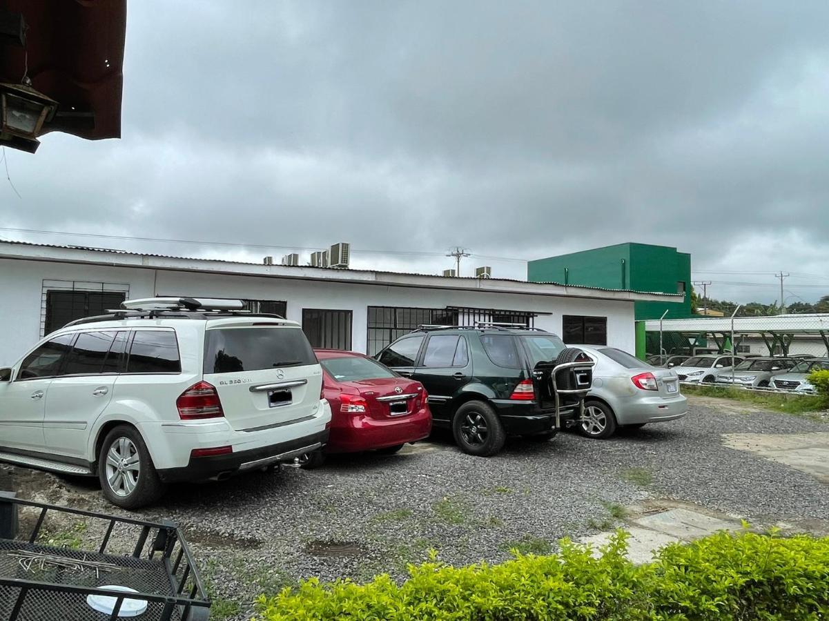 Hotel El Coco Alajuela Exterior foto
